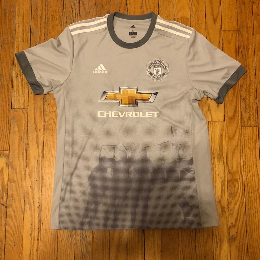 Adidas Manchester United kit